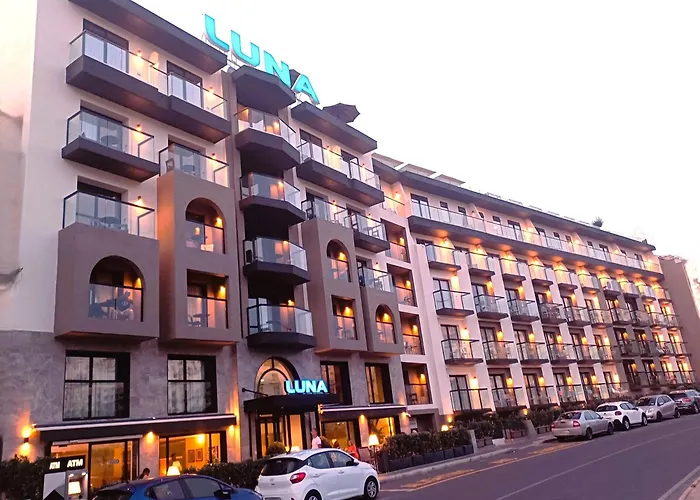 Self Catering: Luna Holiday Complex